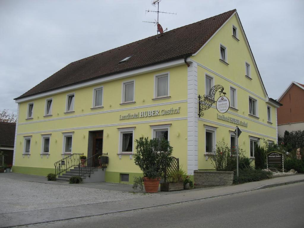 Landhotel Gasthof Huber Merching Экстерьер фото