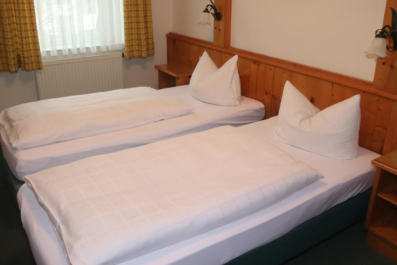 Landhotel Gasthof Huber Merching Экстерьер фото