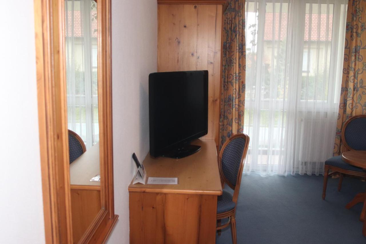 Landhotel Gasthof Huber Merching Экстерьер фото